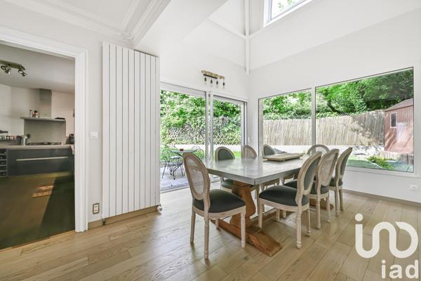 Maison à vendre 8 pièces 190 m² Bougival