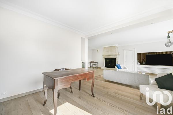 Maison à vendre 8 pièces 190 m² Bougival