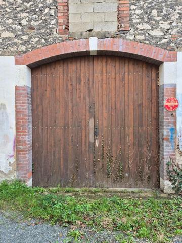 CARMAUX Maison de 85m2 avec garages et terrain