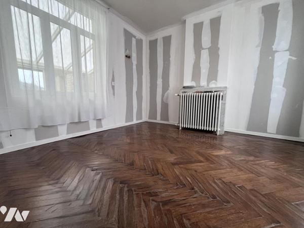 En exclusivité - Maison semi individuelle - 3 Chambres - Garages 