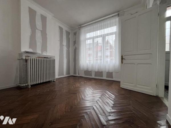 En exclusivité - Maison semi individuelle - 3 Chambres - Garages 