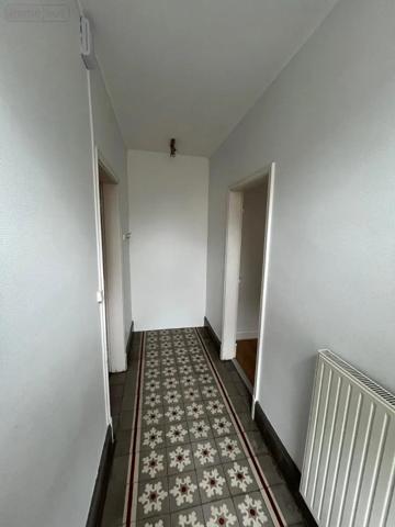 Location - Appartement Montrevel-en-Bresse 01340 2 pièces 62 m 2