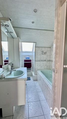 Maison à vendre 7 pièces 142 m² Sainte-Geneviève-des-Bois