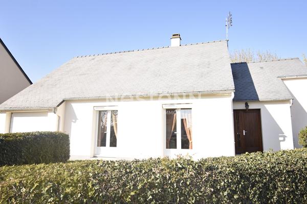 Maison Saint Herblain bourg, de plain pied, 2 chambres, garage, jardin.
