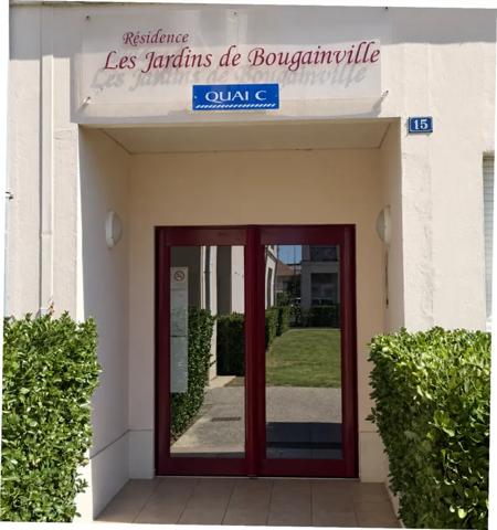 APPARTEMENT T2 AVEC PLACE DE PARKING ET TERASSE