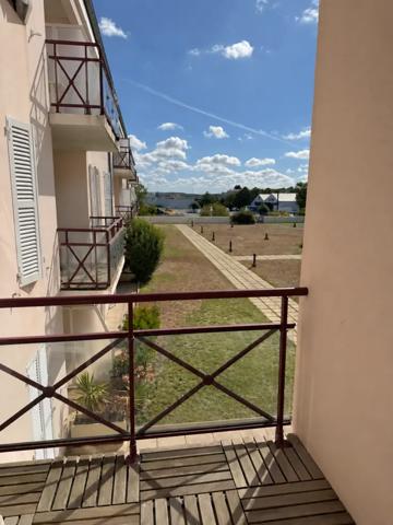 APPARTEMENT T2 AVEC PLACE DE PARKING ET TERASSE