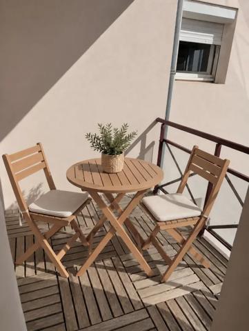 APPARTEMENT T2 AVEC PLACE DE PARKING ET TERASSE
