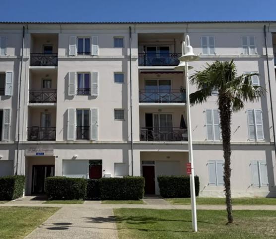 APPARTEMENT T2 AVEC PLACE DE PARKING ET TERASSE