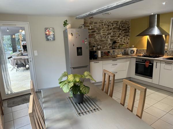 Féas (64570) Un écrin de verdure et de tranquillité à seulement 10 minutes du centre ville d'Oloron Sainte Marie