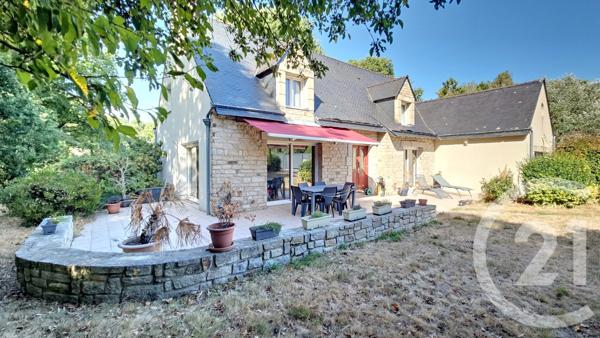 Maison à vendre  6 pièces - 191 m 2   SURZUR  - 56