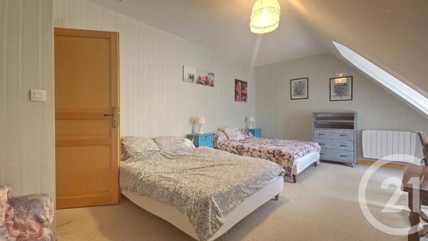 Maison à vendre  6 pièces - 191 m 2   SURZUR  - 56