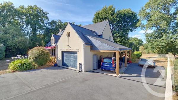 Maison à vendre  6 pièces - 191 m 2   SURZUR  - 56