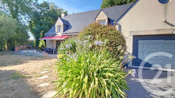 Maison à vendre  6 pièces - 191 m 2   SURZUR  - 56