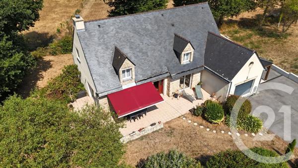 Maison à vendre  6 pièces - 191 m 2   SURZUR  - 56