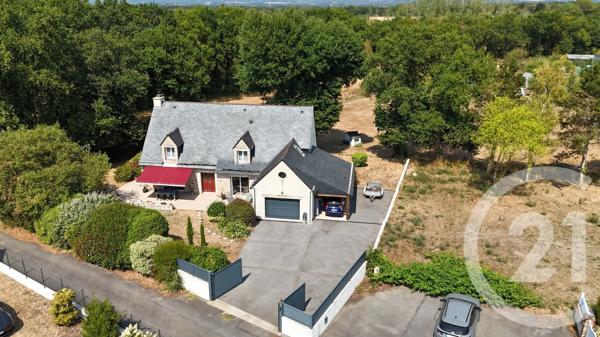 Maison à vendre  6 pièces - 191 m 2   SURZUR  - 56