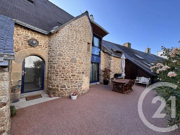 Maison à vendre  6 pièces - 191 m 2   SURZUR  - 56