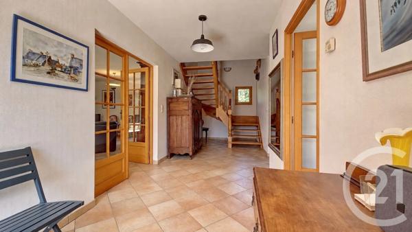 Maison à vendre  6 pièces - 191 m 2   SURZUR  - 56