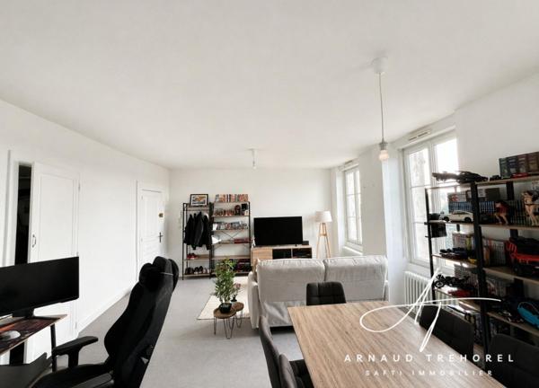Appartement T2 – 48 m² – Lumineux