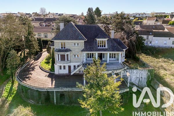 Maison à vendre 10 pièces 350 m² Bouafle