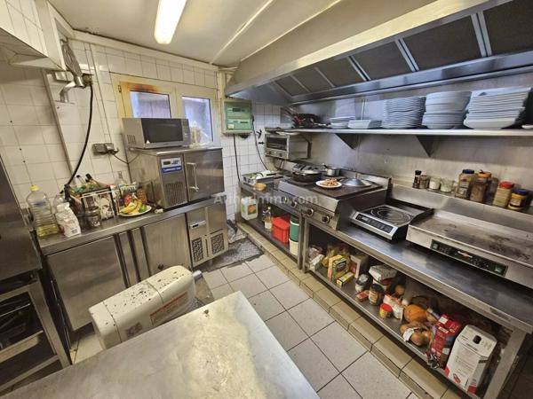 Vente Local commercial 7 pièces 250 m2 à Guingamp