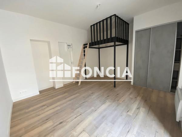 Location Studio 26.42 m² - 29 RUE JULES NOEL - PORTE 2 Quimper 29000