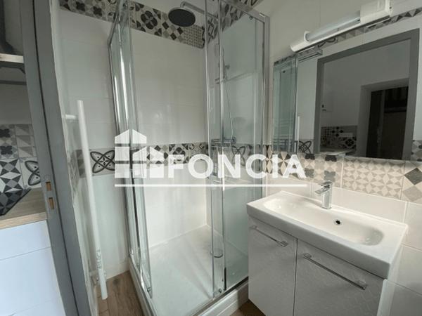 Location Studio 26.42 m² - 29 RUE JULES NOEL - PORTE 2 Quimper 29000