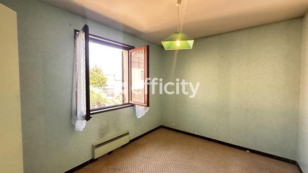 Maison
         5 pièces
        - 99 m² 212 000 € *