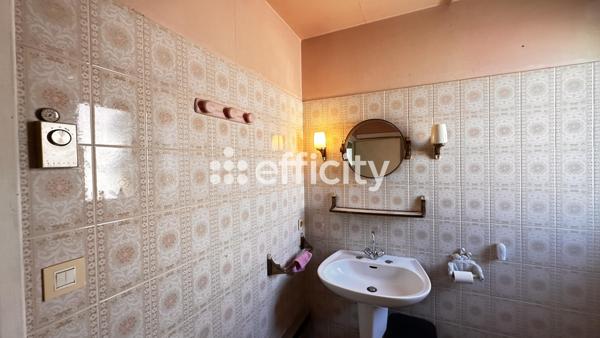Maison
         5 pièces
        - 99 m² 212 000 € *