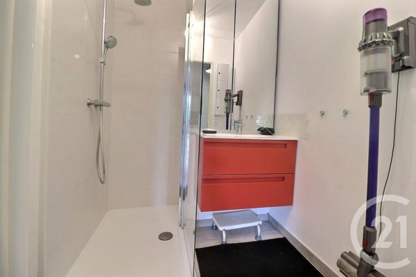 Appartement T3 à vendre  3 pièces - 55,04 m2 FREJUS - 83