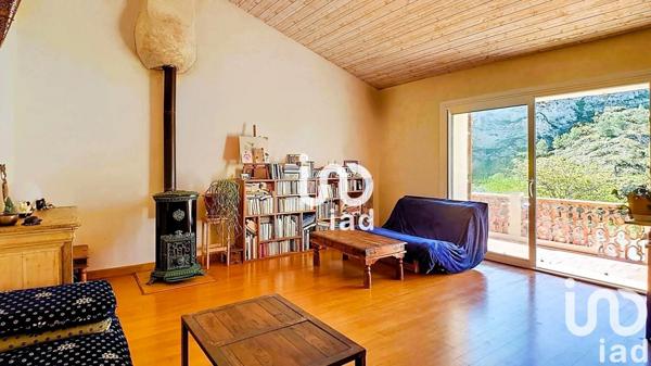 Appartement 3 pièces de 71 m² à Marseille (13016)