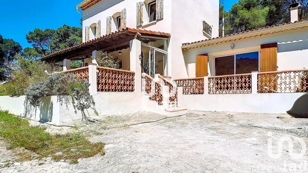 Appartement 3 pièces de 71 m² à Marseille (13016)