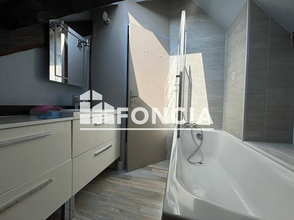 Location Studio meublé 27.37 m² - 141 RUE VULFRAN WARME Amiens 80000