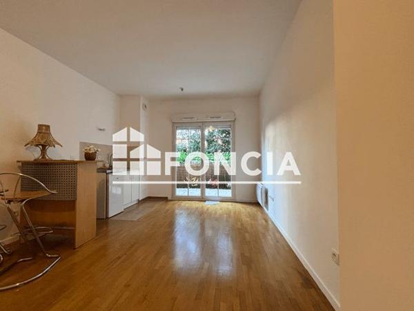 À vendre Studio 31 m² - Le Plessis-robinson 92350
