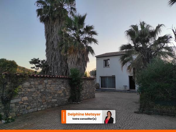 Villa familiale 171 m² + terrain constructible de plus de 1700 m² à Carnoules (Zone UBA)