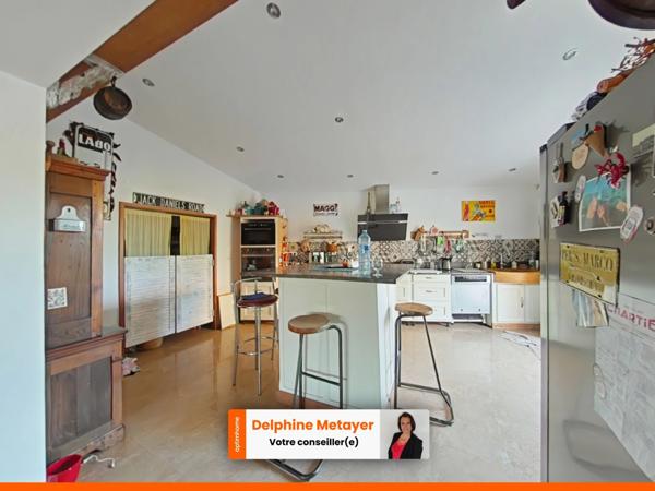 Villa familiale 171 m² + terrain constructible de plus de 1700 m² à Carnoules (Zone UBA)