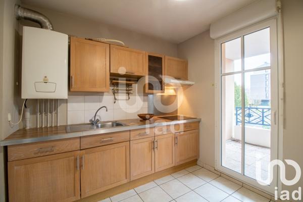 Appartement 3 pièces de 60 m² à Villeparisis (77270)