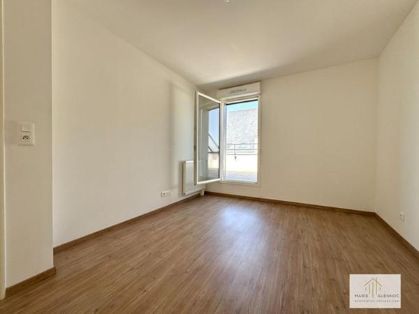 Appartement 3 pièce(s) 66 m2 avec terrasse de 14m2 en dernier étage