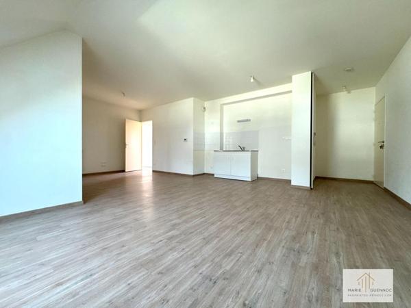 Appartement 3 pièce(s) 66 m2 avec terrasse de 14m2 en dernier étage