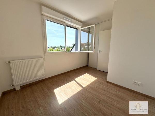 Appartement 3 pièce(s) 66 m2 avec terrasse de 14m2 en dernier étage