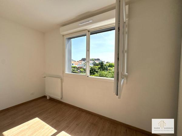 Appartement 3 pièce(s) 66 m2 avec terrasse de 14m2 en dernier étage
