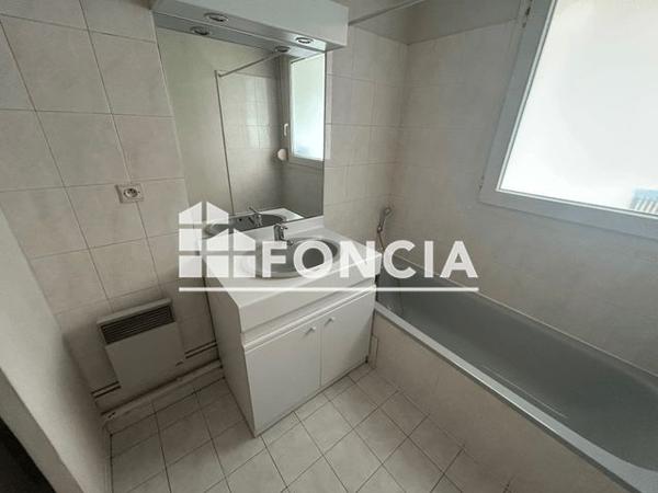 Location Studio 26.2 m² - 144 AVENUE DES FRERES LUMIERE Lyon 69008