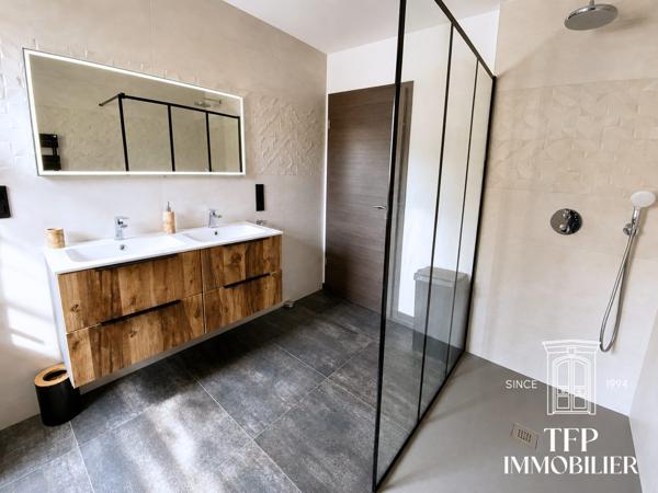 Elegante Villa contemporaine au bord de l'ILL