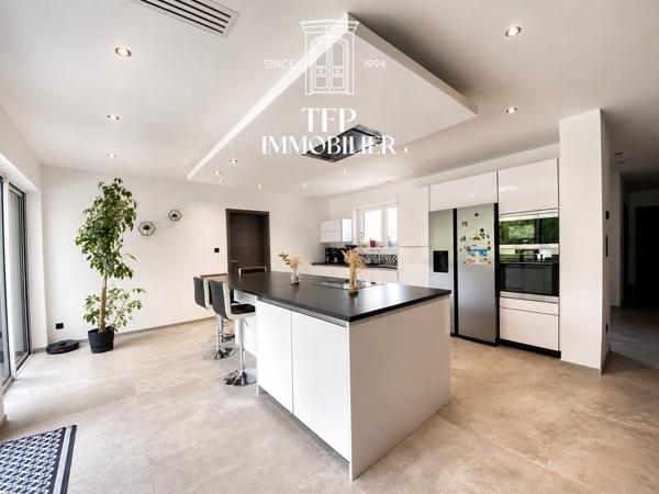 Elegante Villa contemporaine au bord de l'ILL