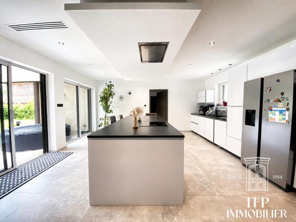 Elegante Villa contemporaine au bord de l'ILL