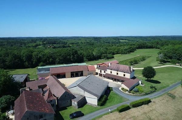 Vente Maison 7 pièces 145 m2 à Villefranche-du-Périgord