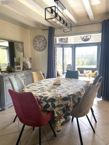 Propriete à vendre à Le Genest-Saint-Isle en Mayenne (53940), ref : 53090-952