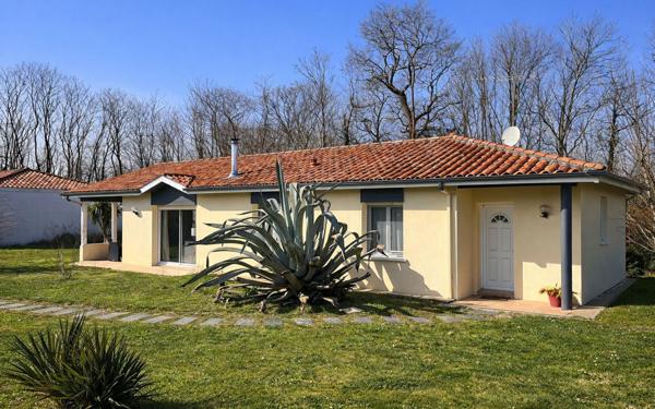 Maison à vendre    4 pièces •  Peyrehorade