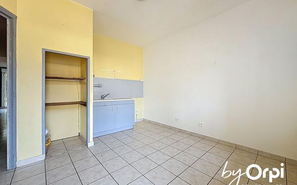 Maison à vendre    6 pièces •  Saint-Éloy-les-Mines