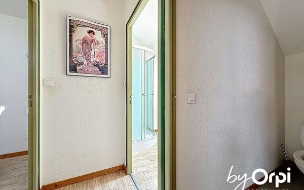 Maison à vendre    6 pièces •  Saint-Éloy-les-Mines