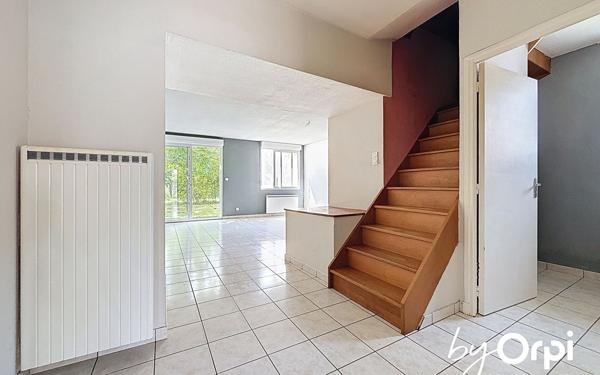 Maison à vendre    6 pièces •  Saint-Éloy-les-Mines